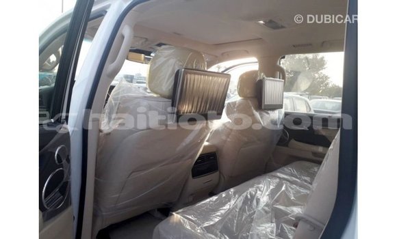Acheter Import Voiture Lexus LX Blanc à Import - Dubai, Artibonite Acheter Import Voiture Lexus LX Blanc à Import - Dubai, Artibonite