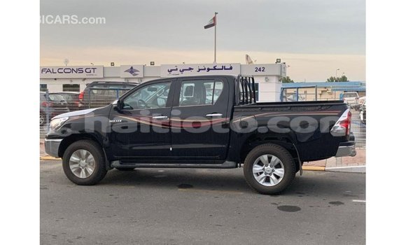 Acheter Import Voiture Toyota Hilux Noir à Import - Dubai, Artibonite Acheter Import Voiture Toyota Hilux Noir à Import - Dubai, Artibonite