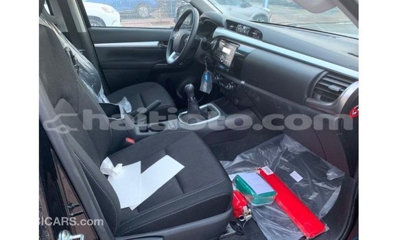 Buy Import Toyota Hilux Black Car in Import - Dubai in Artibonite Buy Import Toyota Hilux Black Car in Import - Dubai in Artibonite