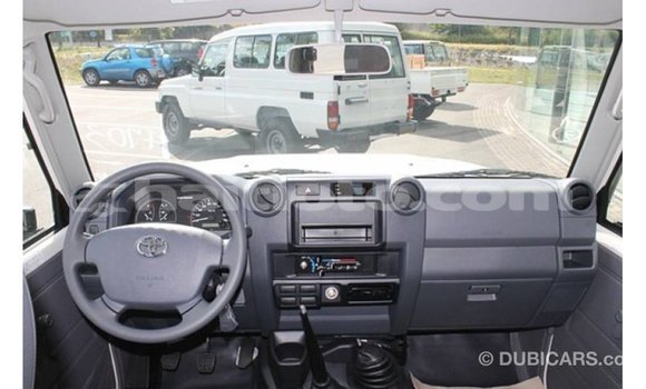 Buy Import Toyota Land Cruiser White Car in Import - Dubai in Artibonite Buy Import Toyota Land Cruiser White Car in Import - Dubai in Artibonite