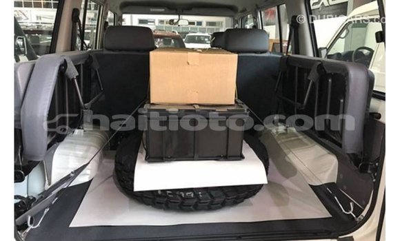 Buy Import Toyota Land Cruiser White Car in Import - Dubai in Artibonite Buy Import Toyota Land Cruiser White Car in Import - Dubai in Artibonite