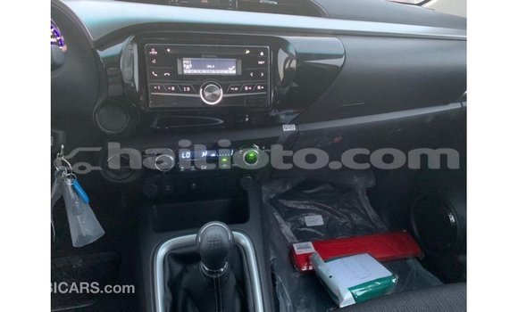 Buy Import Toyota Hilux Black Car in Import - Dubai in Artibonite Buy Import Toyota Hilux Black Car in Import - Dubai in Artibonite