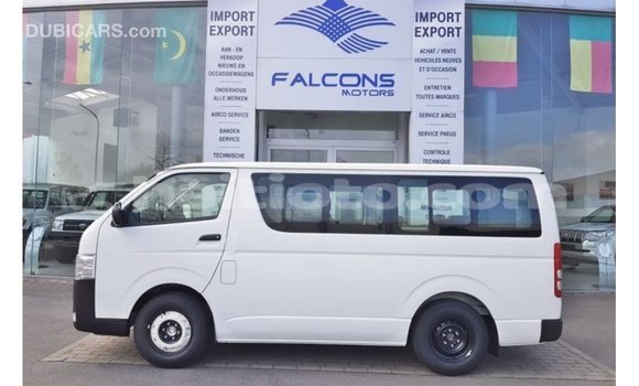 Buy Import Toyota Hiace White Car in Import - Dubai in Artibonite Buy Import Toyota Hiace White Car in Import - Dubai in Artibonite