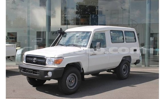 Buy Import Toyota Land Cruiser White Car in Import - Dubai in Artibonite Buy Import Toyota Land Cruiser White Car in Import - Dubai in Artibonite