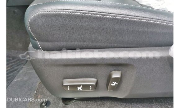 Buy Import Toyota Hilux Other Car in Import - Dubai in Artibonite Buy Import Toyota Hilux Other Car in Import - Dubai in Artibonite