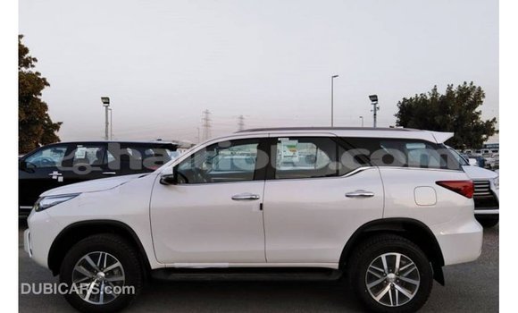 Buy Import Toyota Fortuner White Car in Import - Dubai in Artibonite Buy Import Toyota Fortuner White Car in Import - Dubai in Artibonite