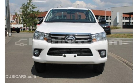 Acheter Import Voiture Toyota Hilux Blanc à Import - Dubai, Artibonite Acheter Import Voiture Toyota Hilux Blanc à Import - Dubai, Artibonite