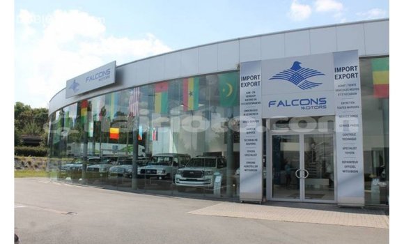 Acheter Import Voiture Toyota Hilux Blanc à Import - Dubai, Artibonite Acheter Import Voiture Toyota Hilux Blanc à Import - Dubai, Artibonite