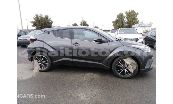 Acheter Import Voiture Toyota C-HR Autre à Import - Dubai, Artibonite Acheter Import Voiture Toyota C-HR Autre à Import - Dubai, Artibonite