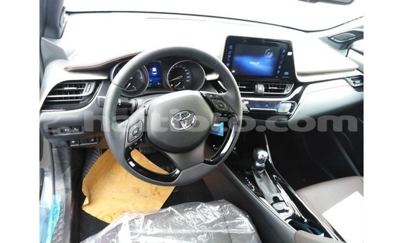 Acheter Import Voiture Toyota C-HR Autre à Import - Dubai, Artibonite Acheter Import Voiture Toyota C-HR Autre à Import - Dubai, Artibonite