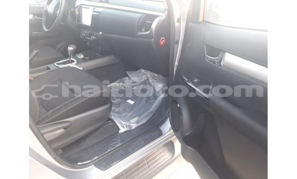 Buy Import Toyota Hilux Other Car in Import - Dubai in Artibonite Buy Import Toyota Hilux Other Car in Import - Dubai in Artibonite