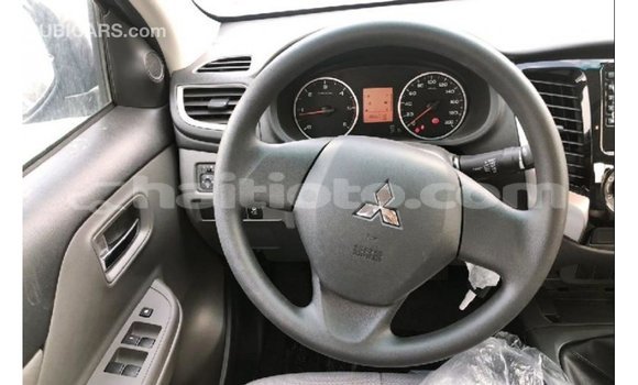 Buy Import Mitsubishi L200 Brown Car in Import - Dubai in Artibonite Buy Import Mitsubishi L200 Brown Car in Import - Dubai in Artibonite
