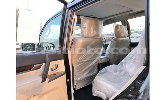 Acheter Import Voiture Mitsubishi Pajero Noir à Import - Dubai, Artibonite Acheter Import Voiture Mitsubishi Pajero Noir à Import - Dubai, Artibonite