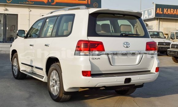 Acheter Import Voiture Toyota Land Cruiser Blanc à Import - Dubai, Artibonite Acheter Import Voiture Toyota Land Cruiser Blanc à Import - Dubai, Artibonite