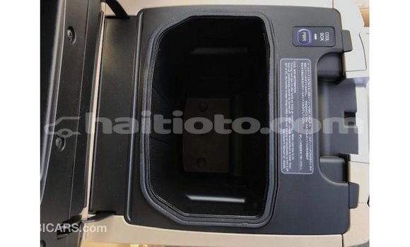 Acheter Import Voiture Toyota Land Cruiser Autre à Import - Dubai, Artibonite Acheter Import Voiture Toyota Land Cruiser Autre à Import - Dubai, Artibonite