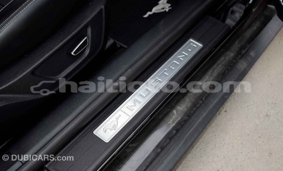 Acheter Import Voiture Ford Mustang Noir à Import - Dubai, Artibonite Acheter Import Voiture Ford Mustang Noir à Import - Dubai, Artibonite