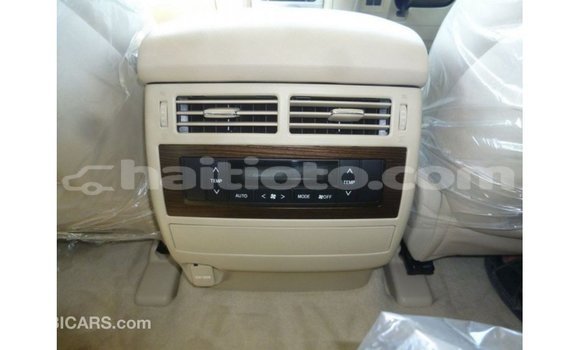 Acheter Import Voiture Toyota Land Cruiser Blanc à Import - Dubai, Artibonite Acheter Import Voiture Toyota Land Cruiser Blanc à Import - Dubai, Artibonite