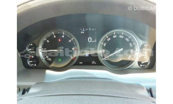 Acheter Import Voiture Toyota Land Cruiser Blanc à Import - Dubai, Artibonite Acheter Import Voiture Toyota Land Cruiser Blanc à Import - Dubai, Artibonite