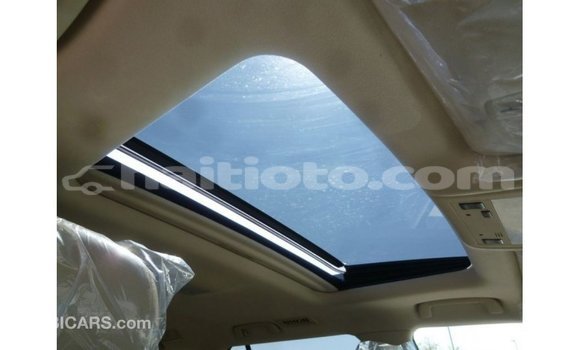 Acheter Import Voiture Toyota Land Cruiser Blanc à Import - Dubai, Artibonite Acheter Import Voiture Toyota Land Cruiser Blanc à Import - Dubai, Artibonite