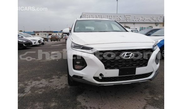 Acheter Import Voiture Hyundai Santa Fe Blanc à Import - Dubai, Artibonite Acheter Import Voiture Hyundai Santa Fe Blanc à Import - Dubai, Artibonite