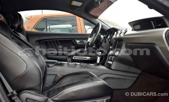 Acheter Import Voiture Ford Mustang Noir à Import - Dubai, Artibonite Acheter Import Voiture Ford Mustang Noir à Import - Dubai, Artibonite
