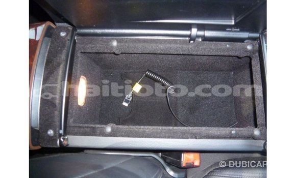 Acheter Import Voiture Mercedes-Benz 190 (W201) Blanc à Import - Dubai, Artibonite Acheter Import Voiture Mercedes-Benz 190 (W201) Blanc à Import - Dubai, Artibonite