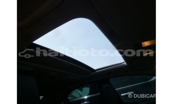 Acheter Import Voiture Mercedes-Benz 190 (W201) Blanc à Import - Dubai, Artibonite Acheter Import Voiture Mercedes-Benz 190 (W201) Blanc à Import - Dubai, Artibonite