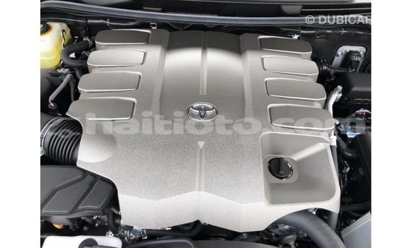 Acheter Import Voiture Toyota Land Cruiser Noir à Import - Dubai, Artibonite Acheter Import Voiture Toyota Land Cruiser Noir à Import - Dubai, Artibonite