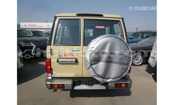 Acheter Import Voiture Toyota Land Cruiser Beige à Import - Dubai, Artibonite Acheter Import Voiture Toyota Land Cruiser Beige à Import - Dubai, Artibonite