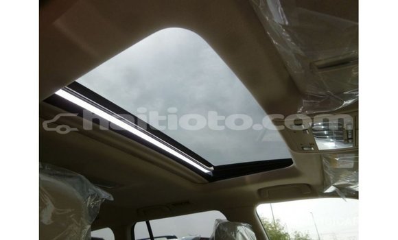 Acheter Import Voiture Toyota Land Cruiser Blanc à Import - Dubai, Artibonite Acheter Import Voiture Toyota Land Cruiser Blanc à Import - Dubai, Artibonite