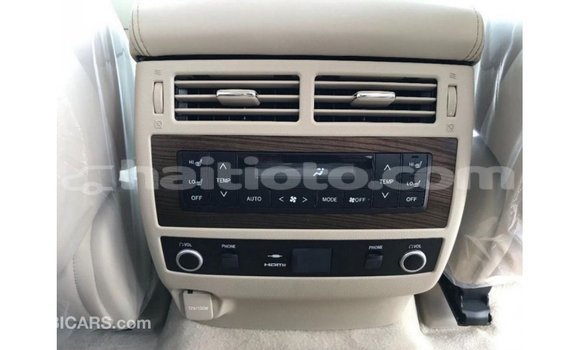 Acheter Import Voiture Toyota Land Cruiser Noir à Import - Dubai, Artibonite Acheter Import Voiture Toyota Land Cruiser Noir à Import - Dubai, Artibonite