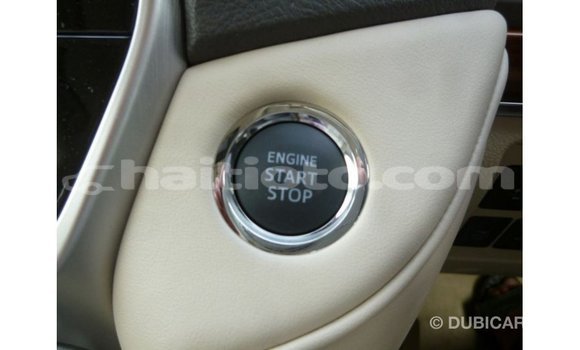 Acheter Import Voiture Toyota Land Cruiser Blanc à Import - Dubai, Artibonite Acheter Import Voiture Toyota Land Cruiser Blanc à Import - Dubai, Artibonite