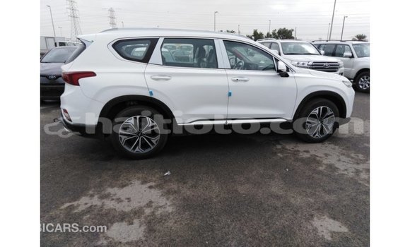 Acheter Import Voiture Hyundai Santa Fe Blanc à Import - Dubai, Artibonite Acheter Import Voiture Hyundai Santa Fe Blanc à Import - Dubai, Artibonite