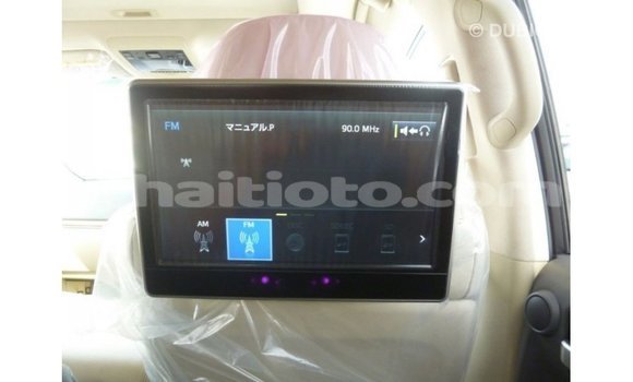Acheter Import Voiture Toyota Land Cruiser Blanc à Import - Dubai, Artibonite Acheter Import Voiture Toyota Land Cruiser Blanc à Import - Dubai, Artibonite