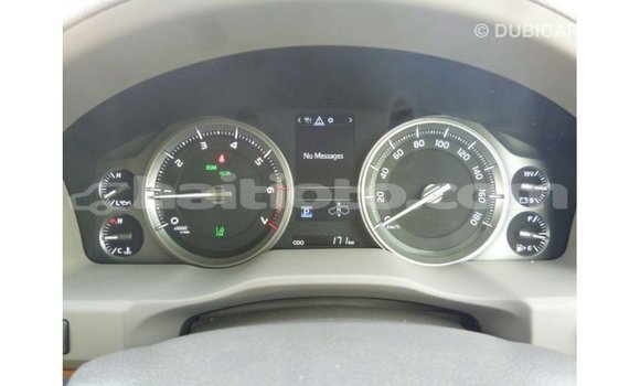 Acheter Import Voiture Toyota Land Cruiser Blanc à Import - Dubai, Artibonite Acheter Import Voiture Toyota Land Cruiser Blanc à Import - Dubai, Artibonite