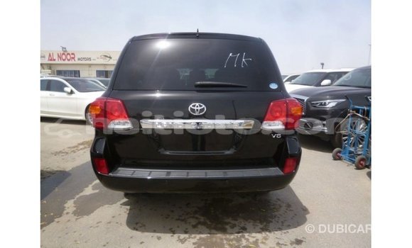 Acheter Import Voiture Toyota Land Cruiser Noir à Import - Dubai, Artibonite Acheter Import Voiture Toyota Land Cruiser Noir à Import - Dubai, Artibonite