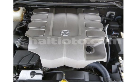 Acheter Import Voiture Toyota Land Cruiser Noir à Import - Dubai, Artibonite Acheter Import Voiture Toyota Land Cruiser Noir à Import - Dubai, Artibonite
