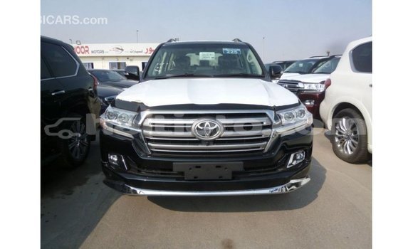Acheter Import Voiture Toyota Land Cruiser Noir à Import - Dubai, Artibonite Acheter Import Voiture Toyota Land Cruiser Noir à Import - Dubai, Artibonite