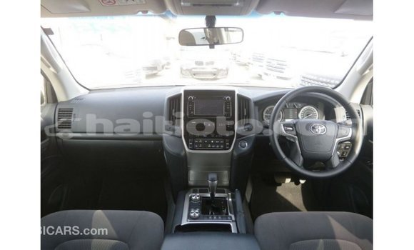 Acheter Import Voiture Toyota Land Cruiser Noir à Import - Dubai, Artibonite Acheter Import Voiture Toyota Land Cruiser Noir à Import - Dubai, Artibonite