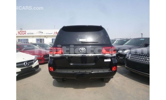 Acheter Import Voiture Toyota Land Cruiser Noir à Import - Dubai, Artibonite Acheter Import Voiture Toyota Land Cruiser Noir à Import - Dubai, Artibonite