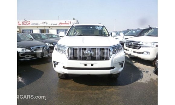 Acheter Import Voiture Toyota Prado Blanc à Import - Dubai, Artibonite Acheter Import Voiture Toyota Prado Blanc à Import - Dubai, Artibonite
