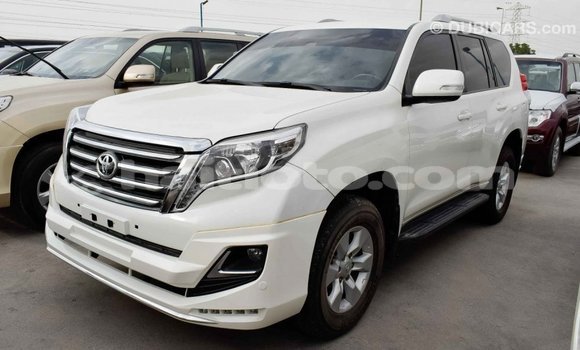 Acheter Import Voiture Toyota Prado Blanc à Import - Dubai, Artibonite Acheter Import Voiture Toyota Prado Blanc à Import - Dubai, Artibonite