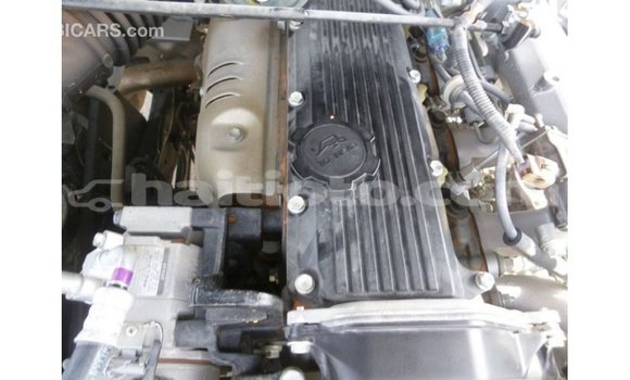 Acheter Import Voiture Toyota Land Cruiser Blanc à Import - Dubai, Artibonite Acheter Import Voiture Toyota Land Cruiser Blanc à Import - Dubai, Artibonite