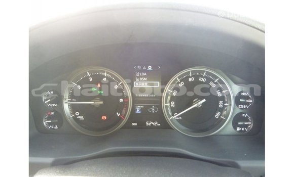 Acheter Import Voiture Toyota Land Cruiser Blanc à Import - Dubai, Artibonite Acheter Import Voiture Toyota Land Cruiser Blanc à Import - Dubai, Artibonite