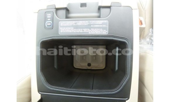 Acheter Import Voiture Toyota Land Cruiser Noir à Import - Dubai, Artibonite Acheter Import Voiture Toyota Land Cruiser Noir à Import - Dubai, Artibonite