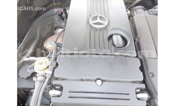 Acheter Import Voiture Mercedes-Benz 200 Bleu à Import - Dubai, Artibonite Acheter Import Voiture Mercedes-Benz 200 Bleu à Import - Dubai, Artibonite