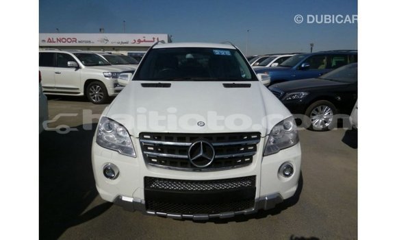 Acheter Import Voiture Mercedes-Benz 190 (W201) Blanc à Import - Dubai, Artibonite Acheter Import Voiture Mercedes-Benz 190 (W201) Blanc à Import - Dubai, Artibonite