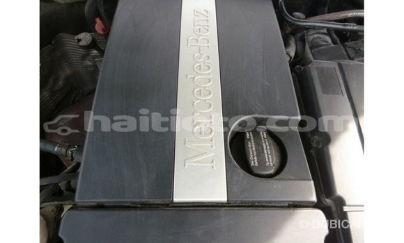 Acheter Import Voiture Mercedes-Benz 190 (W201) Bleu à Import - Dubai, Artibonite Acheter Import Voiture Mercedes-Benz 190 (W201) Bleu à Import - Dubai, Artibonite