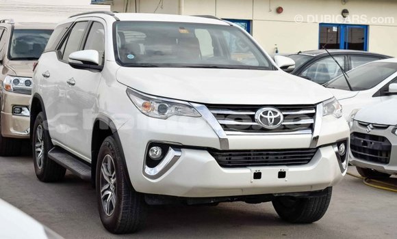 Acheter Import Voiture Toyota Fortuner Blanc à Import - Dubai, Artibonite Acheter Import Voiture Toyota Fortuner Blanc à Import - Dubai, Artibonite