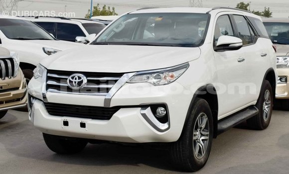 Acheter Import Voiture Toyota Fortuner Blanc à Import - Dubai, Artibonite Acheter Import Voiture Toyota Fortuner Blanc à Import - Dubai, Artibonite
